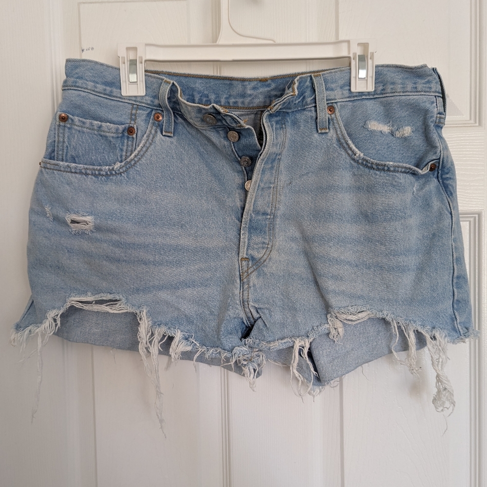 High Waisted Cutoff Levis